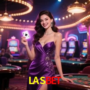 Escena dinámica inspirada en casino con iluminación LASBET, cartas, fichas e íconos de juegos digitales en un espacio moderno de juegos.